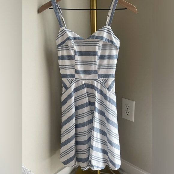 Summer-picnic style dress - Picture 2 of 4